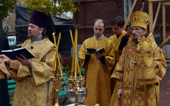 Епископ Вениамин освятил колокол, отлитый к 140-летию Свято-Воскресенского собора