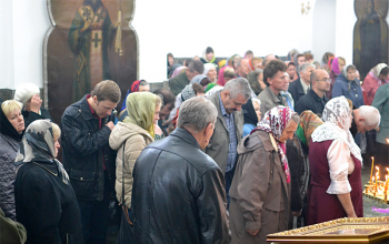 Епископ Вениамин освятил колокол, отлитый к 140-летию Свято-Воскресенского собора
