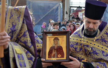 В Воскресенский собор Борисова доставлена икона с частицей мощей святой Софии Слуцкой