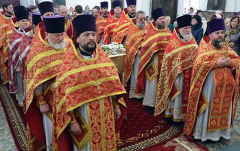 В среду Светлой седмицы духовенство Борисовской епархии совершило Литургию в Воскресенском соборе г.Борисова