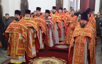 В среду Светлой седмицы духовенство Борисовской епархии совершило Литургию в Воскресенском соборе г.Борисова