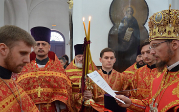 В среду Светлой седмицы духовенство Борисовской епархии совершило Литургию в Воскресенском соборе г.Борисова