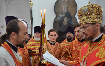 В среду Светлой седмицы духовенство Борисовской епархии совершило Литургию в Воскресенском соборе г.Борисова