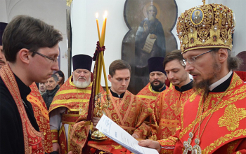 В среду Светлой седмицы духовенство Борисовской епархии совершило Литургию в Воскресенском соборе г.Борисова