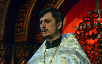Белорусcкие гайды доставили в храм Рождества Христова благодатный огонь