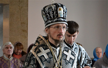 В среду третьей недели Великого поста епископ Вениамин совершил Литургию в храме Рождества Христова
