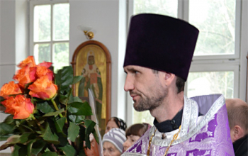 В среду третьей недели Великого поста епископ Вениамин совершил Литургию в храме Рождества Христова