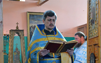 Праздничная Божественная литургия в храме д. Велятичи