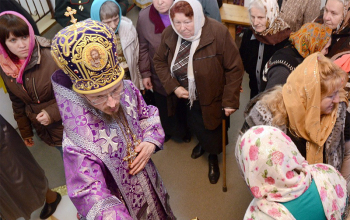 В среду 5-ой недели Великого поста епископ Вениамин совершил Литургию в Богоявленском храме-часовне