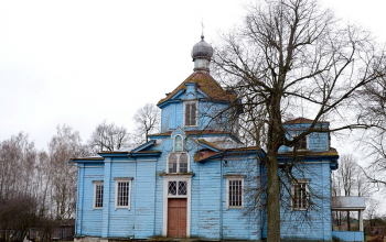Епископ Вениамин посетил старейший храм Борисовского раойна