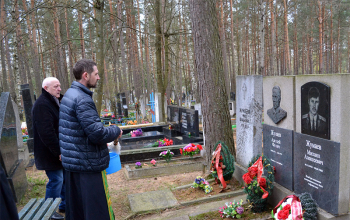 Священник Евгений Шваб помолился о погибших воинах-интернационалистах
