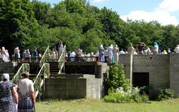 Праздник прихода Святой Живоначальной Троицы