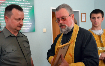 Священники 1-го Борисовского благочиния освятили Борисовский и Крупский военный комиссариат