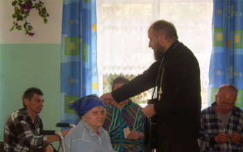 Посещение пожилых людей в больницах сестринского ухода