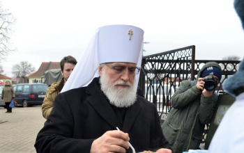 Митрополит Павел совершил Литургию в Борисовском Воскресенском кафедральном соборе