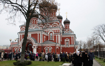 Митрополит Павел совершил Литургию в Борисовском Воскресенском кафедральном соборе