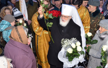 Митрополит Павел совершил Литургию в Борисовском Воскресенском кафедральном соборе