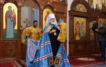 Митрополит Павел совершил Литургию в Борисовском Воскресенском кафедральном соборе