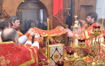 Пасха 2017: Владыка Вениамин в храме Рождества Христова 