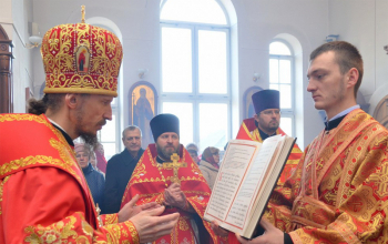 Пасха 2017: Владыка Вениамин в храме Рождества Христова 