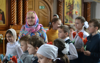 День святых жен-мироносиц в храме Рождества Христова 