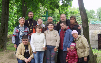 Члены клуба «Солнышко» на престольном празднике храма Святой Живоначальной Троицы г.Борисова