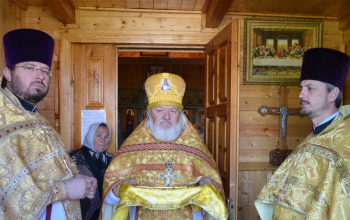 Преосвященнейший Вениамин в храме Рождества Пресвятой Богородицы в д. Житьково