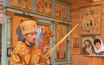 Преосвященнейший Вениамин в храме Рождества Пресвятой Богородицы в д. Житьково