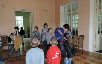 Поездка учащихся воскресной школы храма Рождества Христова в Красный берег