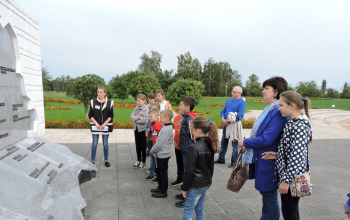 Поездка учащихся воскресной школы храма Рождества Христова в Красный берег