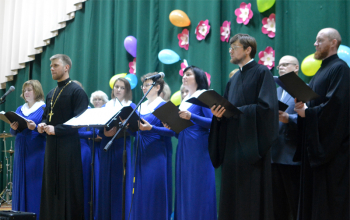 Протоиерей Александр Вербило принял участие в праздничном концерте в медицинском колледже