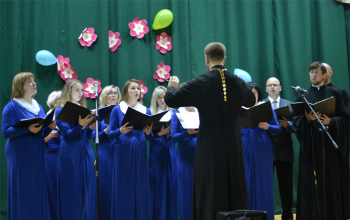 Протоиерей Александр Вербило принял участие в праздничном концерте в медицинском колледже