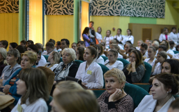 Протоиерей Александр Вербило принял участие в праздничном концерте в медицинском колледже