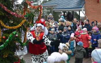 Рождество 2017/2018: Рождественская елка в храме Рождества Христова