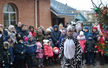 Рождество 2017/2018: Рождественская елка в храме Рождества Христова