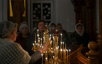 Рождество 2017/2018: Праздничная Литургия в храме Рождества Христова