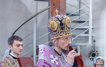 Епископ Борисовский и Марьиногорский Вениамин совершил Литургию Преждеосвященных Даров в Богоявленском храме-часовне