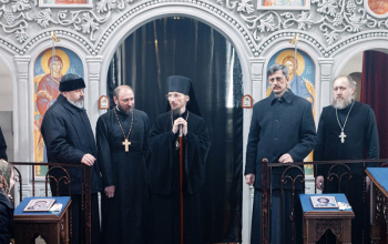 Епископ Борисовский и Марьиногорский Вениамин совершил Литургию Преждеосвященных Даров в Богоявленском храме-часовне