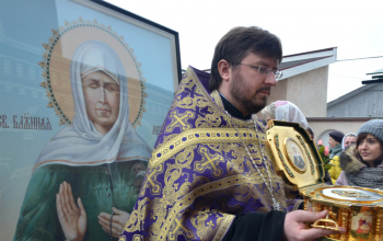 Икона блаженной Матроны Московской и ковчег с частицей мощей святой прибыли в Воскресенский собор г.Борисова