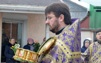 Икона блаженной Матроны Московской и ковчег с частицей мощей святой прибыли в Воскресенский собор г.Борисова