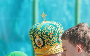 Престольный праздник отметил приход храма Святой Живоначальной Троицы