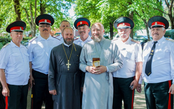 Престольный праздник отметил приход храма Святой Живоначальной Троицы
