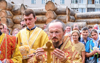 Крестный ход, посвященный памяти святого равноапостольного князя Владимира и празднованию 1030-летия Крещения Руси
