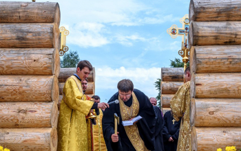 Крестный ход, посвященный памяти святого равноапостольного князя Владимира и празднованию 1030-летия Крещения Руси