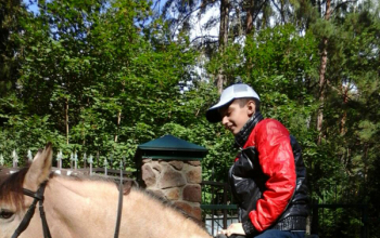 Дети-инвалиды посетили усадьбу «Бивак»