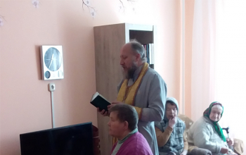 Посетили пожилых людей, проживающих на социальных койках в больницах сестринского ухода и социальных учреждениях