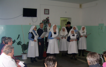 Рождество Христово 2018/2019:Поздравление с Рождеством одиноких пожилых людей и инвалидов в больницах сестринского ухода и интернате