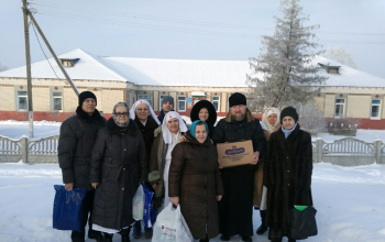 Рождество Христово 2018/2019:Поздравление с Рождеством одиноких пожилых людей и инвалидов в больницах сестринского ухода и интернате